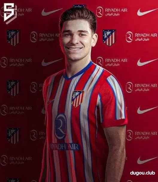 24岁神锋爆发,16次射正,10粒进球!